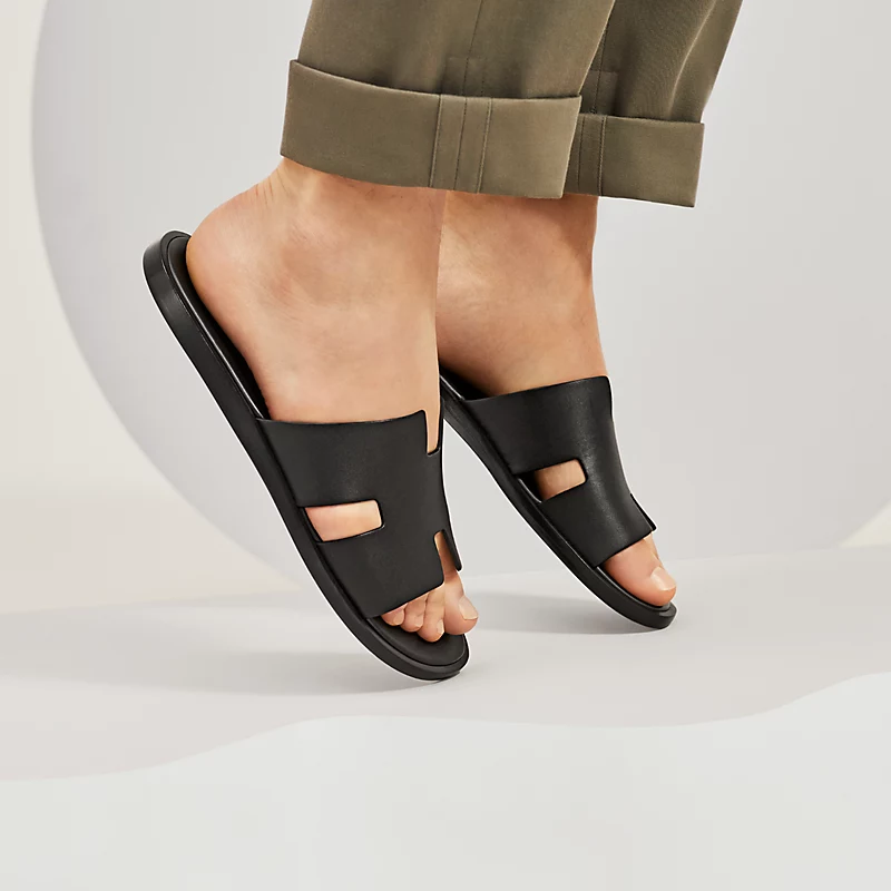 izmir-sandal - 041141ZH01-worn-2-0-0-800-800_b.jpg