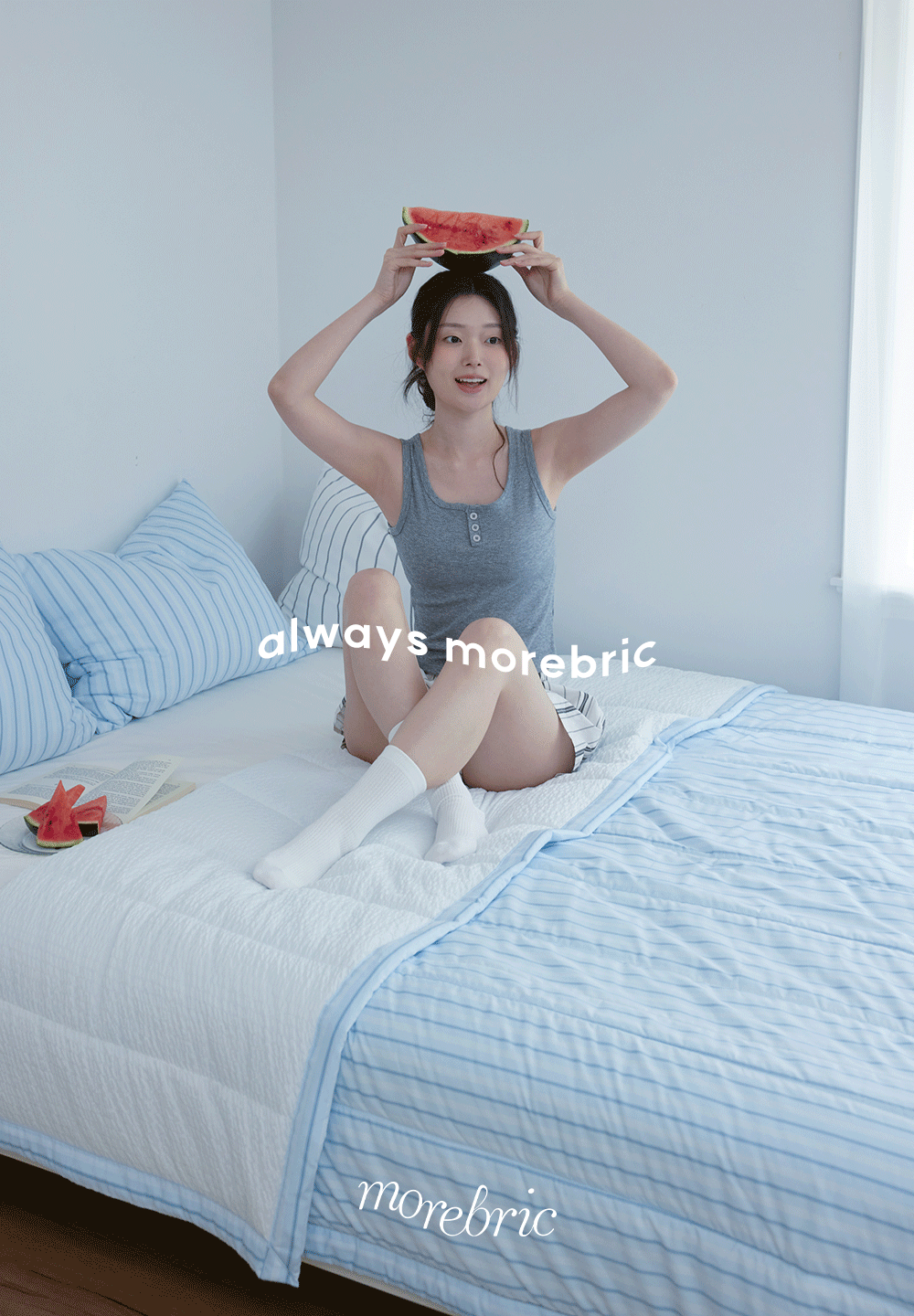 일상_화이트_여름이불_gif2.gif