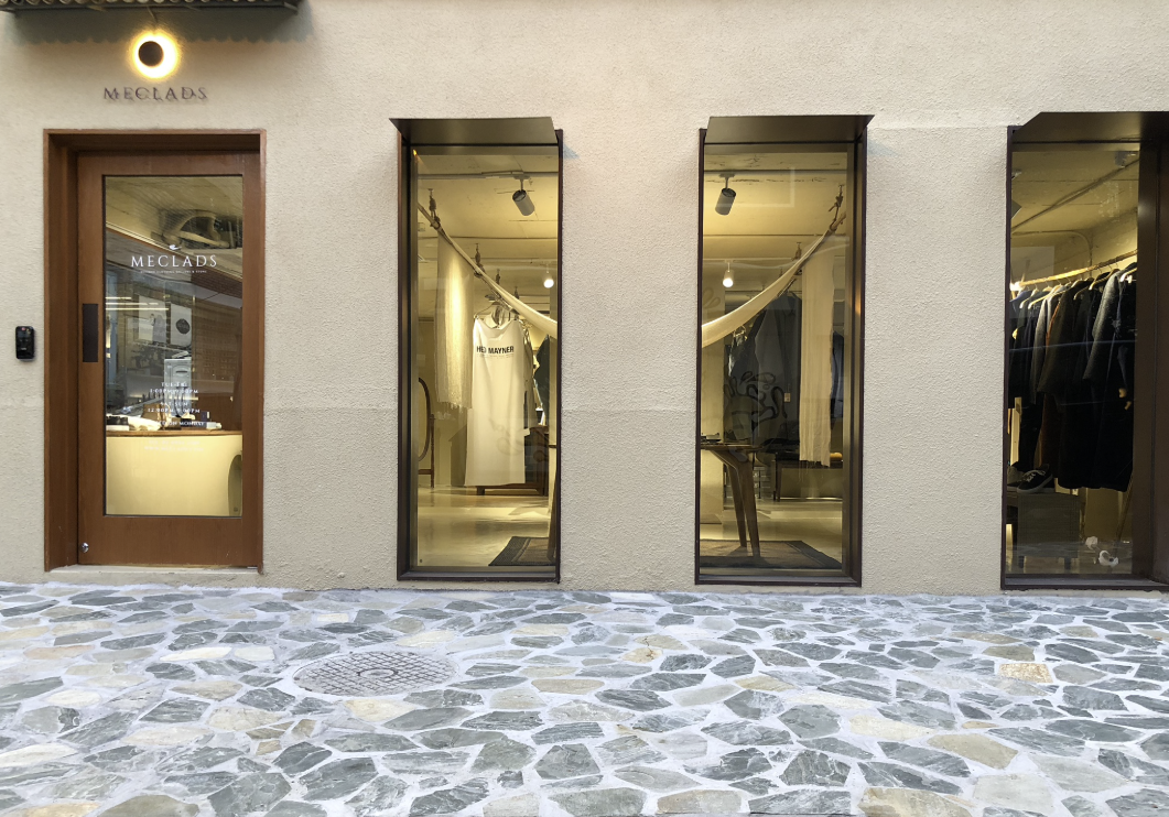 aesthetic cafe Seoul Hannam-dong interior design