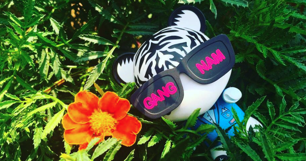 Apgujeong Rodeo K-pop hotspots - K-Star Road GangnamDol sculptures in Gangnam Seoul