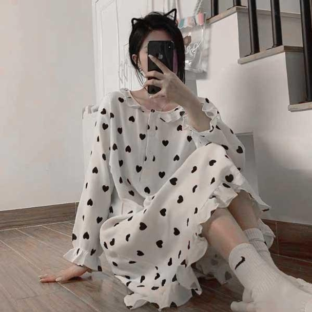 화이트 하트 패턴 프릴 오버핏 파자마 잠옷 원피스