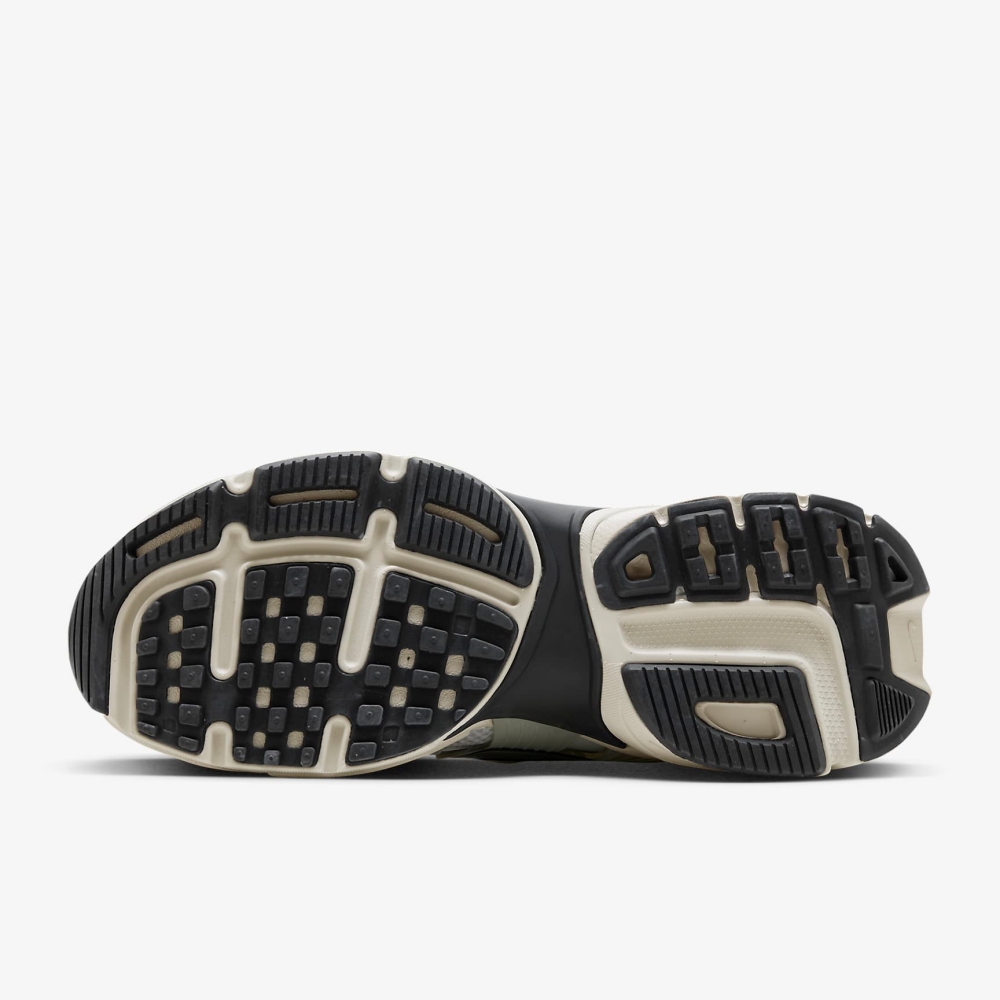 n_W+NIKE+V2K+RUN (1).jpg