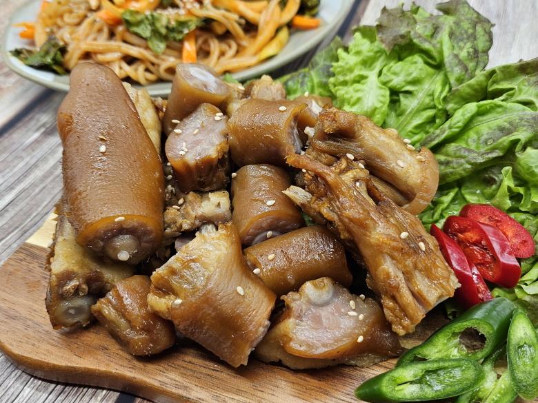 꼬리족발 300g 381.jpg