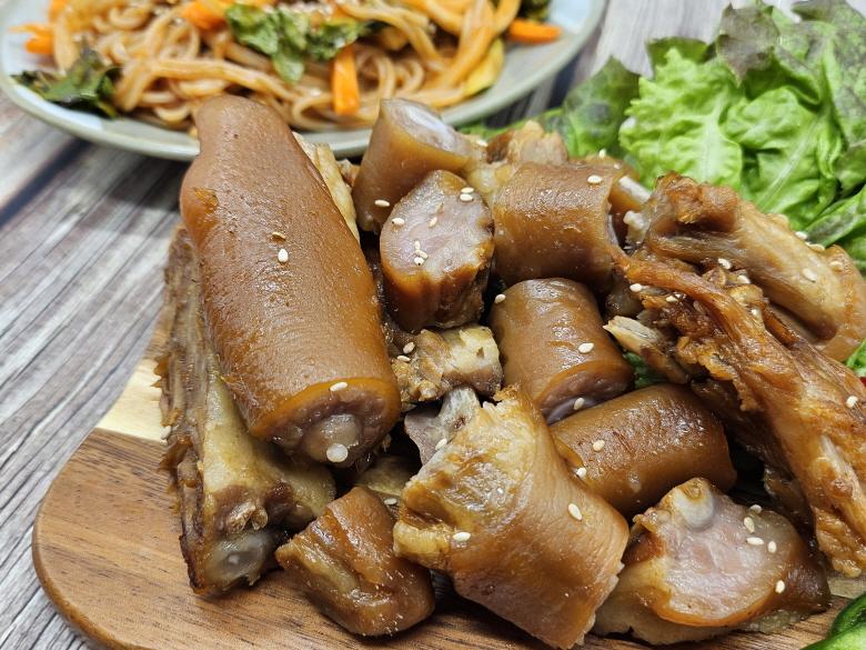 꼬리족발 300g 401.jpg